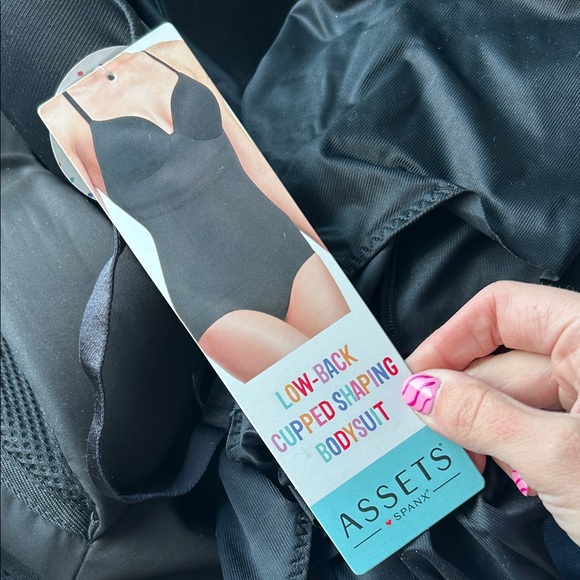 NWT Spanx Assets Low Back Cupped Shaping Bodysuit - Picture 4 of 12